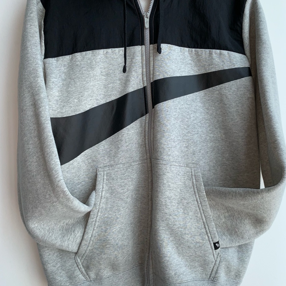 Nike Jacket - Picture 3 of 3